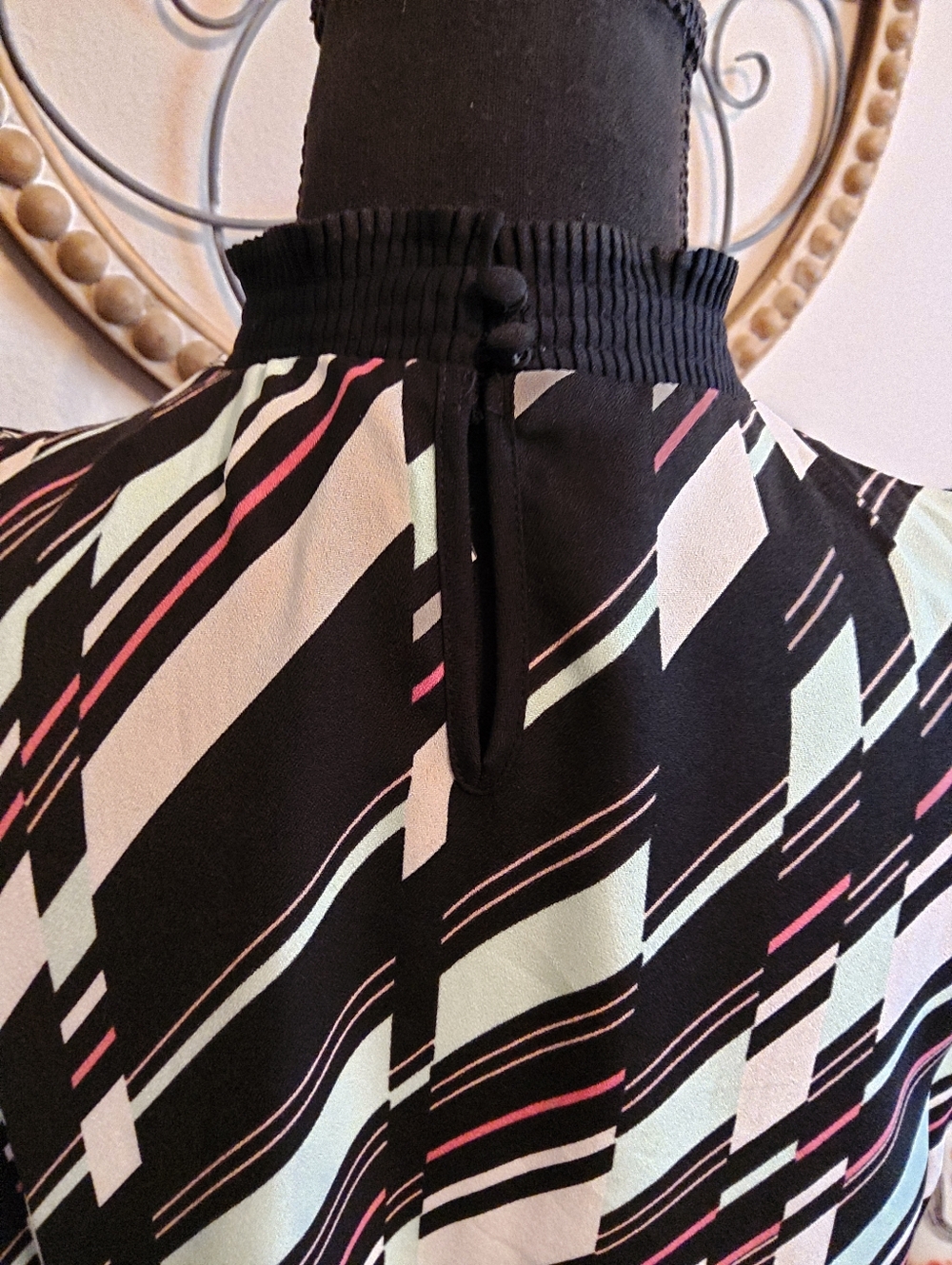 Elle Sleeveless Camisole in Black, White, Mint & Pink - Picture 9 of 11